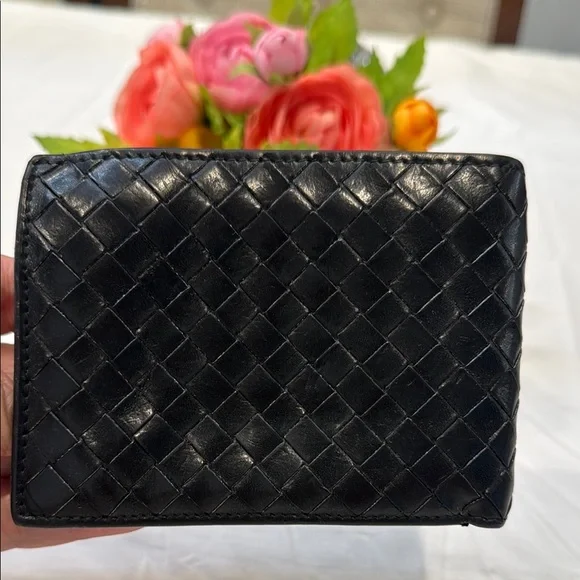 Authentic Bottega Veneta Black Woven Leather Wallet - Picture 2 of 15